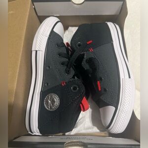 BOYS' CONVERSE CHUCK TAYLOR AXEL VINTAGE BOYS: size 12